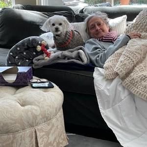 Meet your Posher, Elizabeth